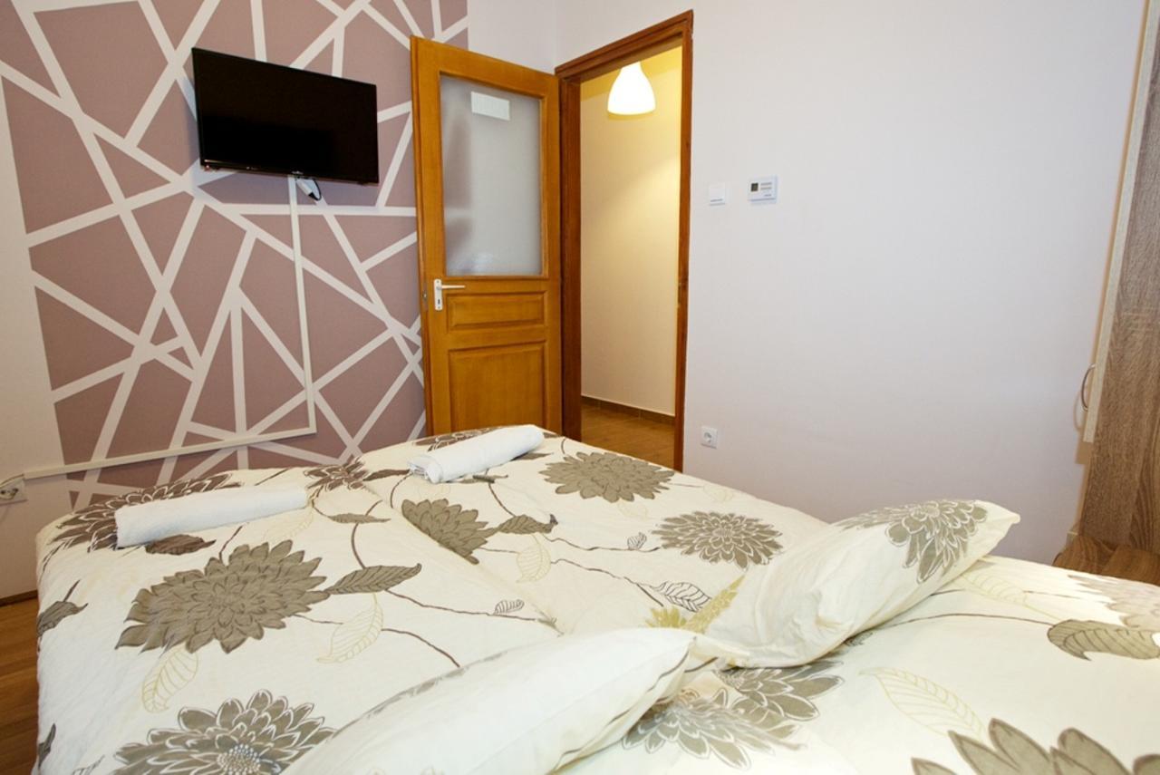 Zoli Apartmanok-maya Koelcsey 34-36 Апартаменты Хайдусобосло